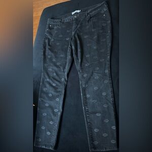 Torrid Black Lip Print Jeans Size 20R